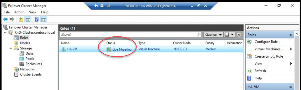 FCM showing the VM in Live Migrating state during the memory copy phase