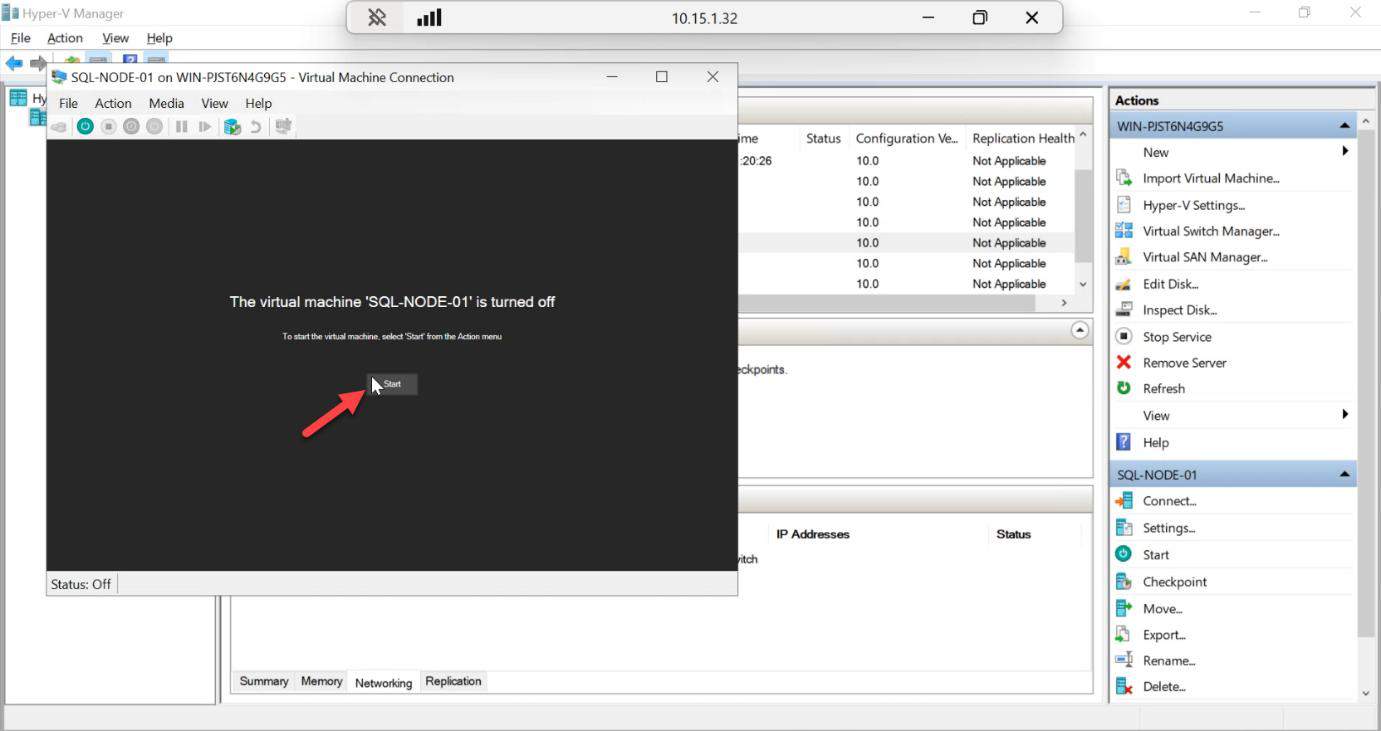 VM console showing the boot prompt where the spacebar must be pressed to load the ISO installer